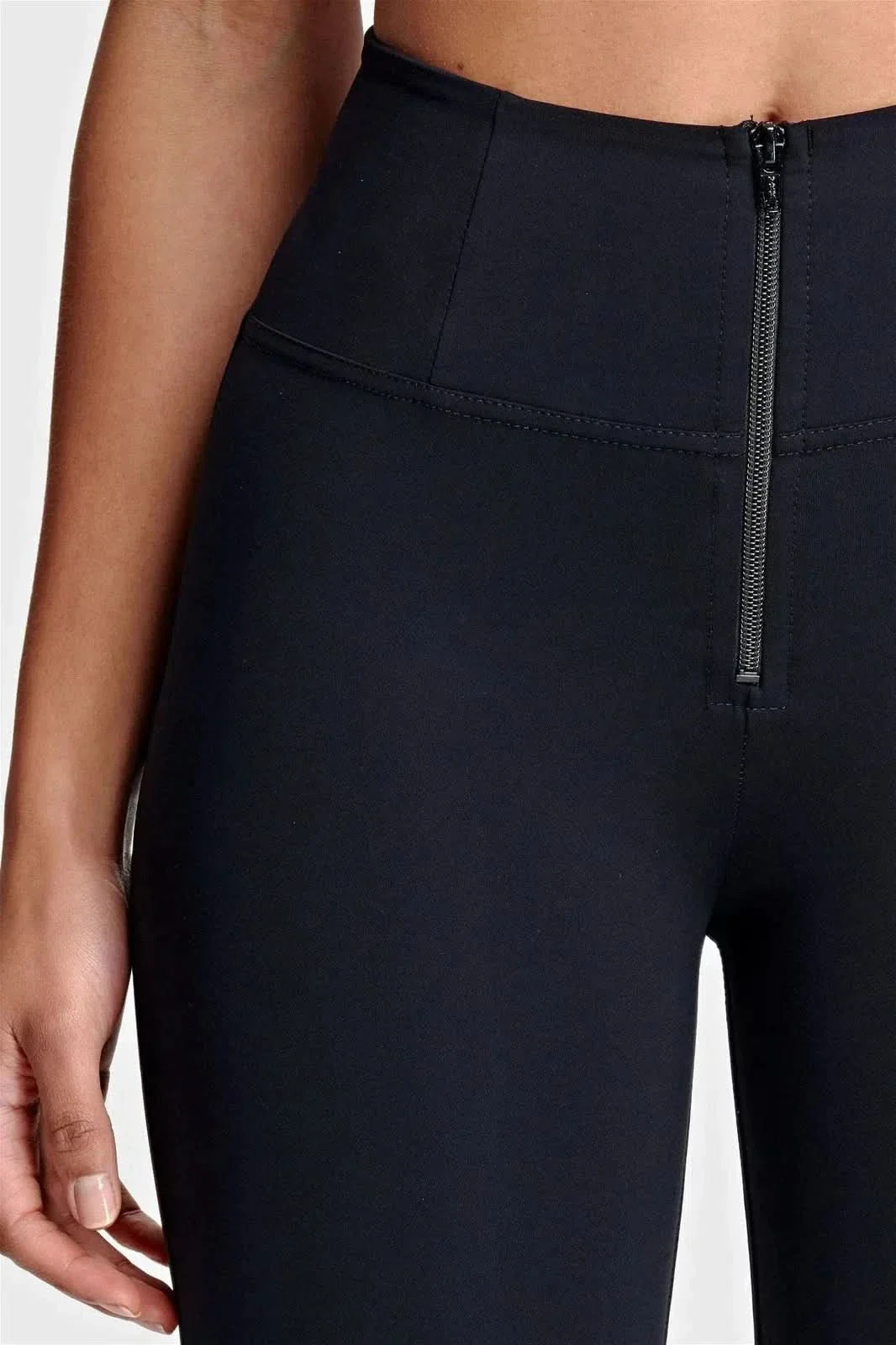 WRUP Diwo Pro - High Waisted - 7/8 Length - Black - Image 7