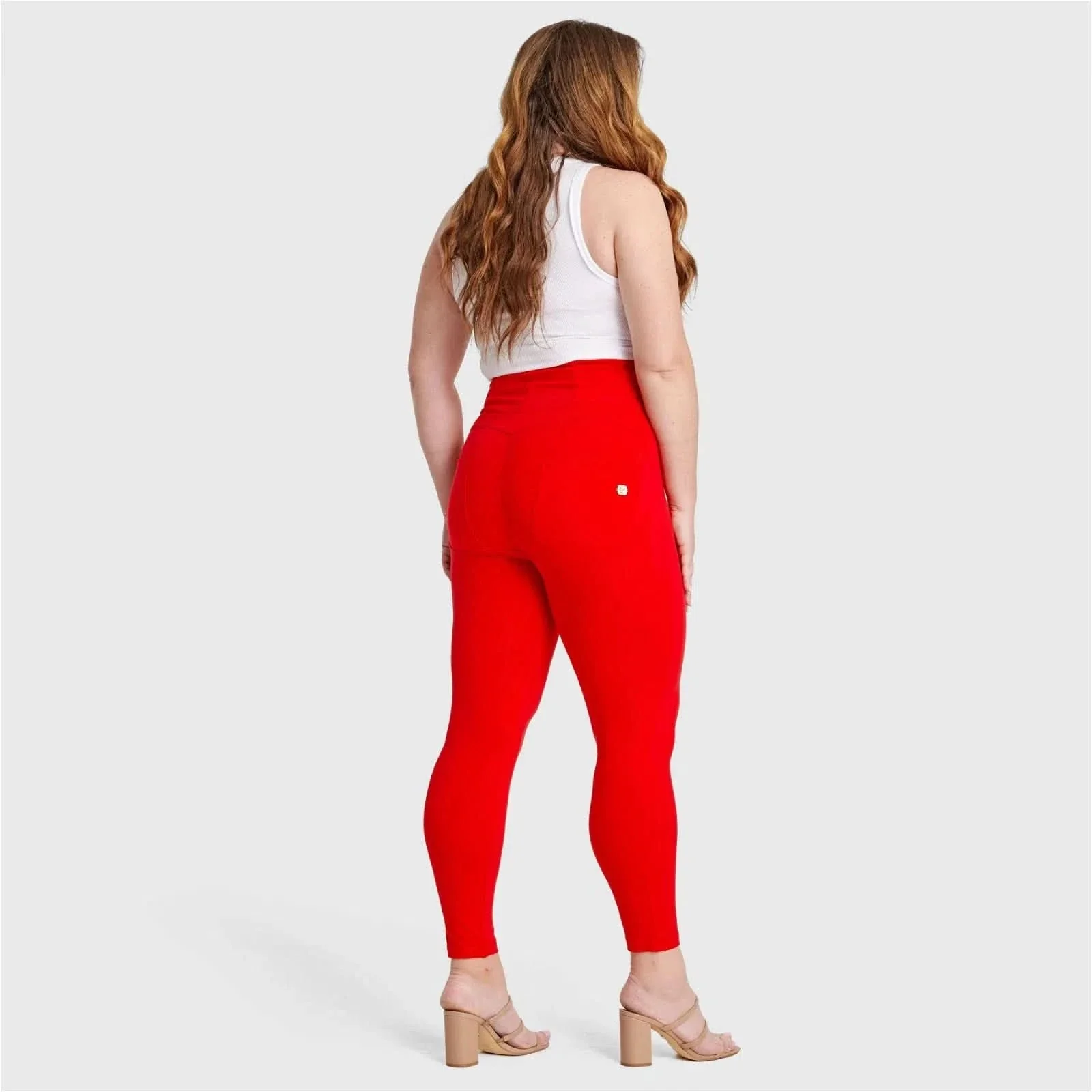 WRUP Curvy Fashion - Zip High Waisted - 7/8 Length - Red - Image 3